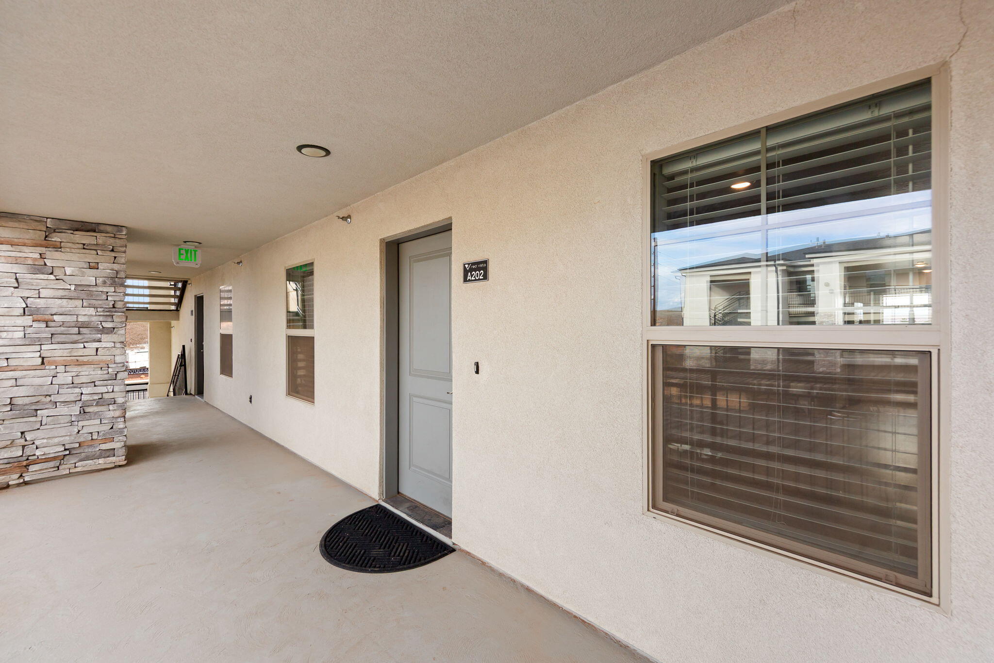 RED VISTA CONDO - Residential