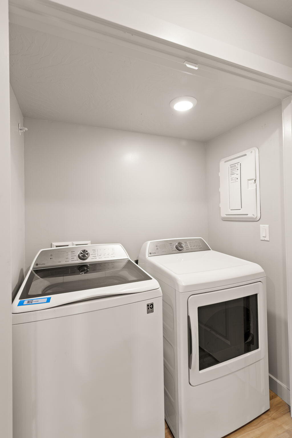 RED VISTA CONDO - Residential