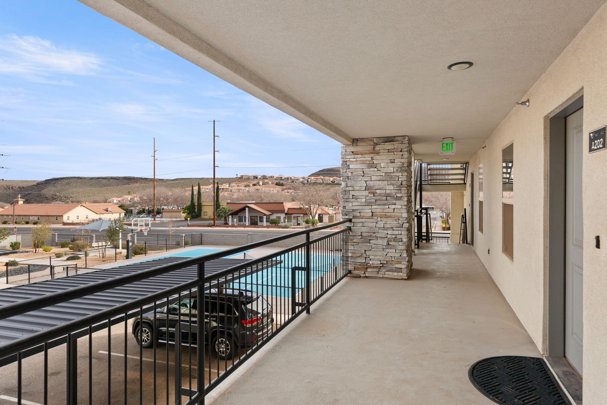 RED VISTA CONDO - Residential