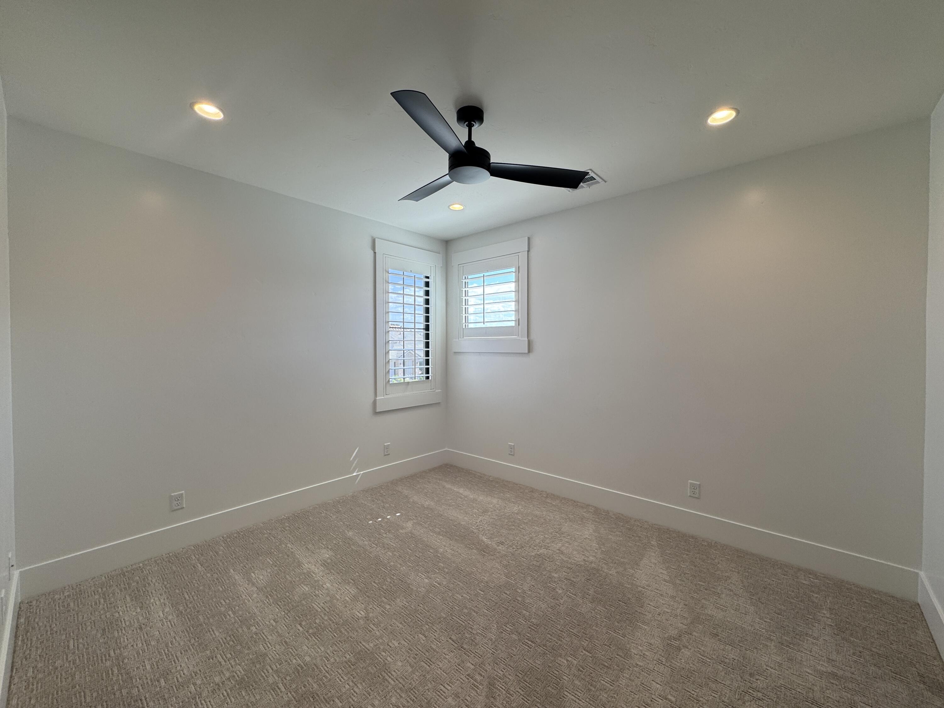 MOORLAND PARK - Residential