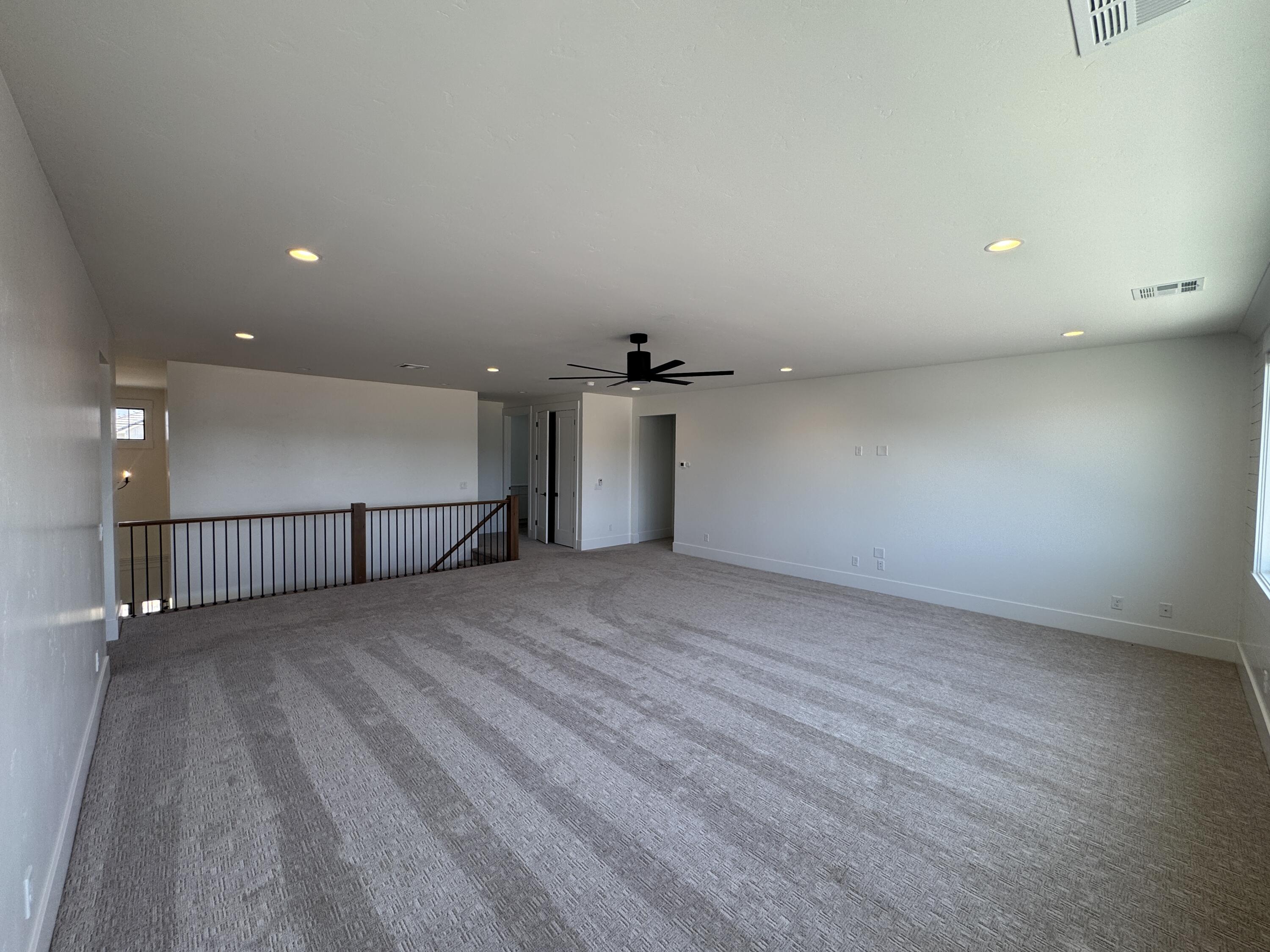 MOORLAND PARK - Residential