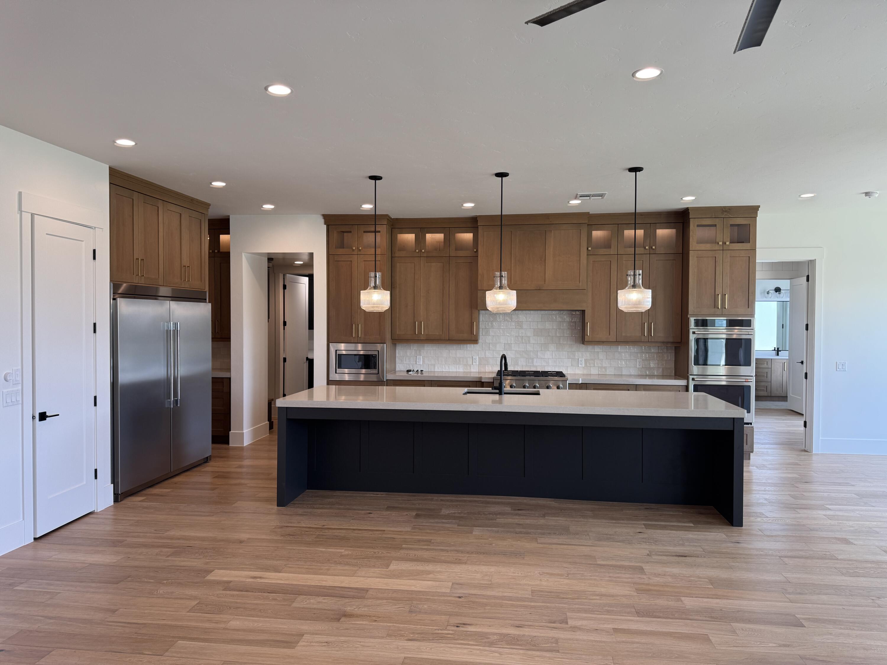 MOORLAND PARK - Residential