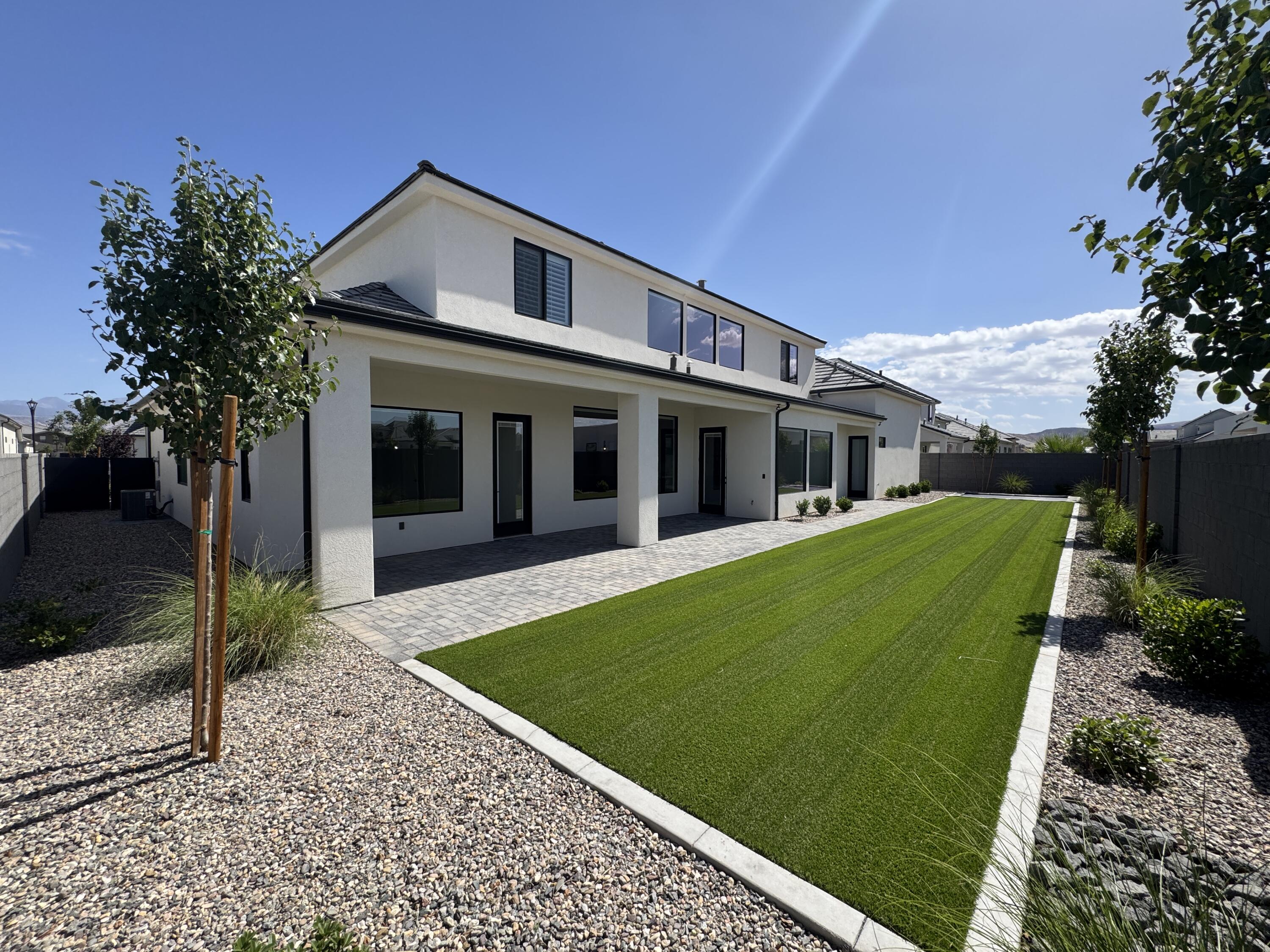 MOORLAND PARK - Residential