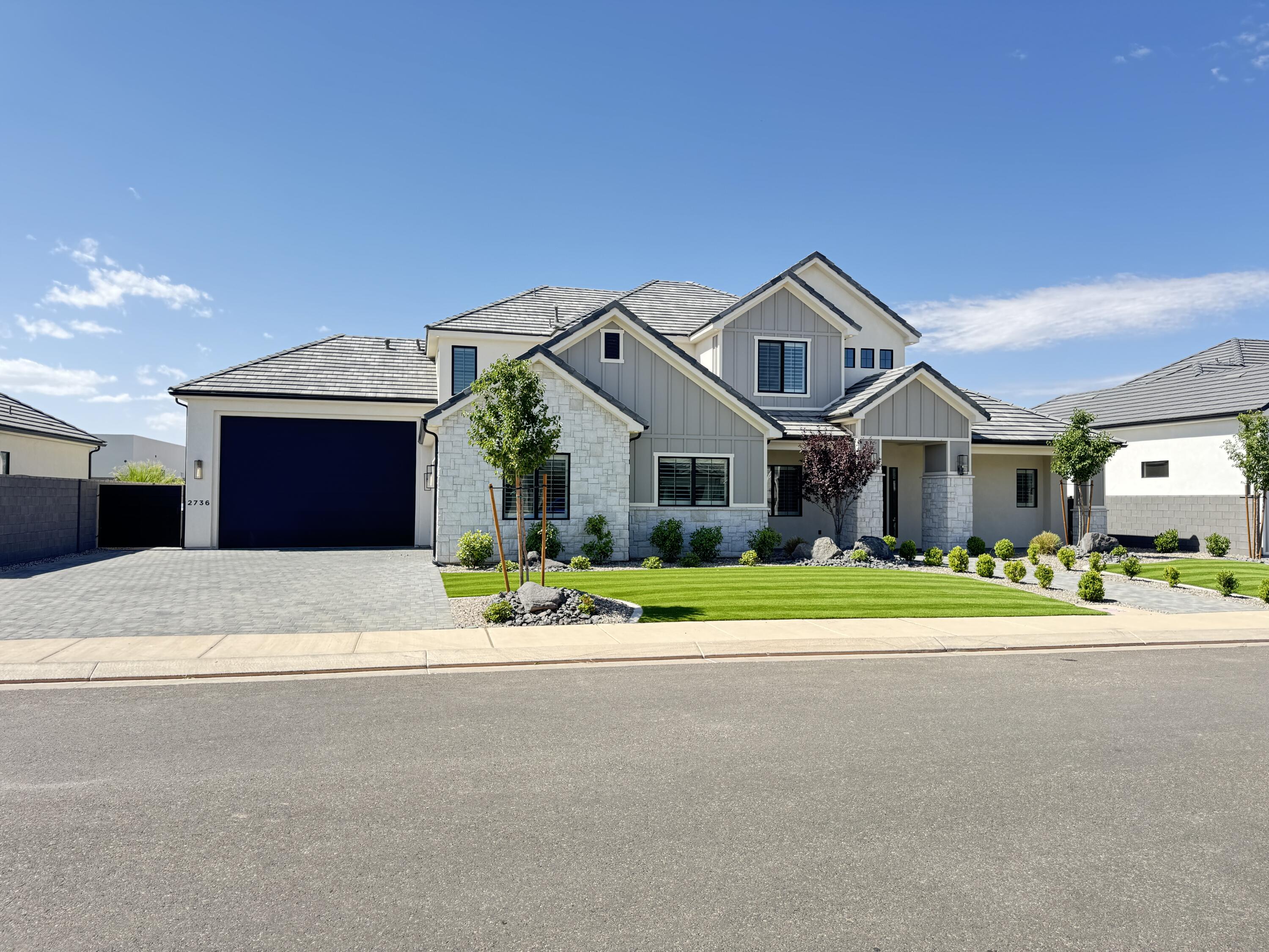 MOORLAND PARK - Residential