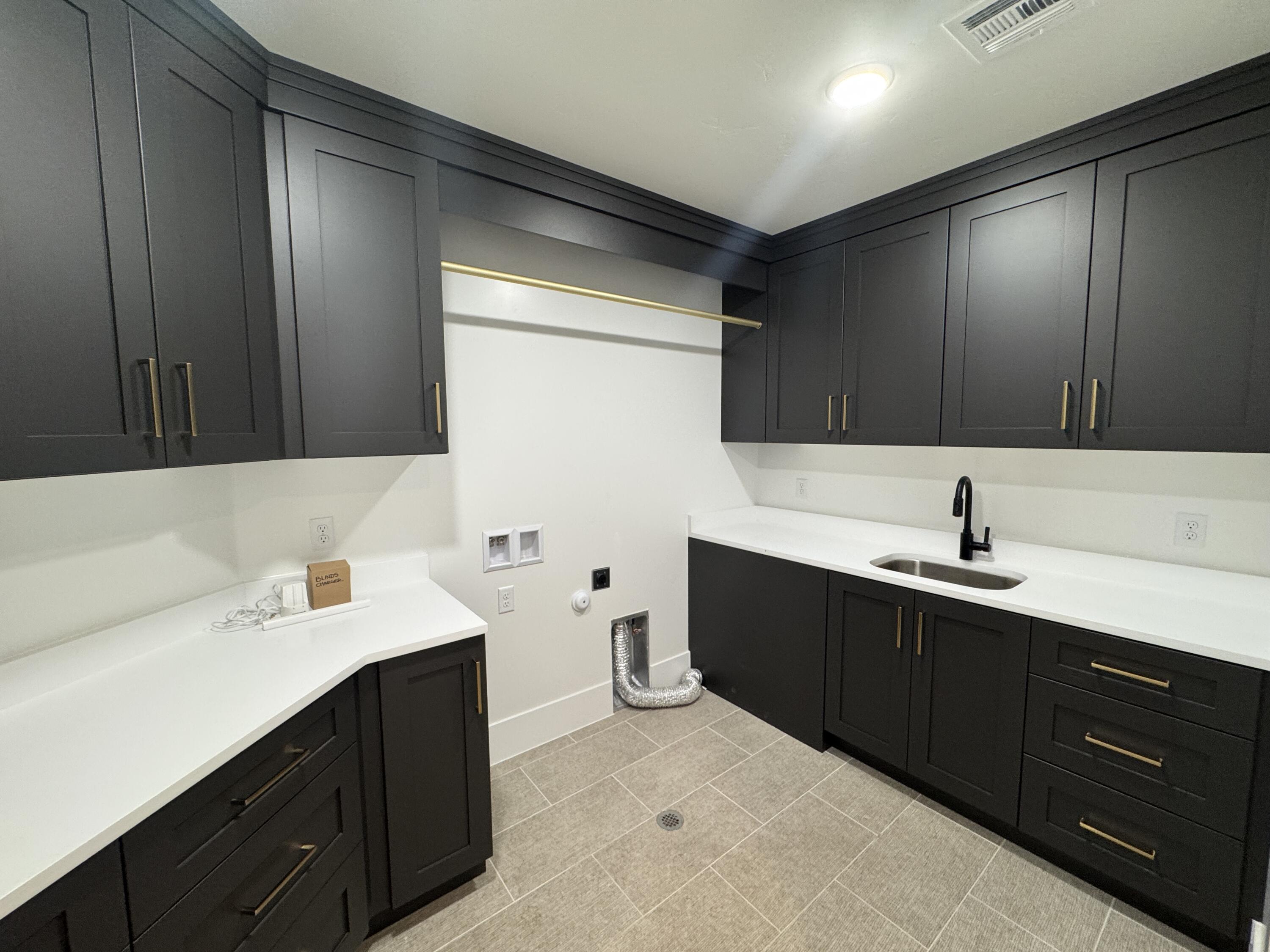 MOORLAND PARK - Residential