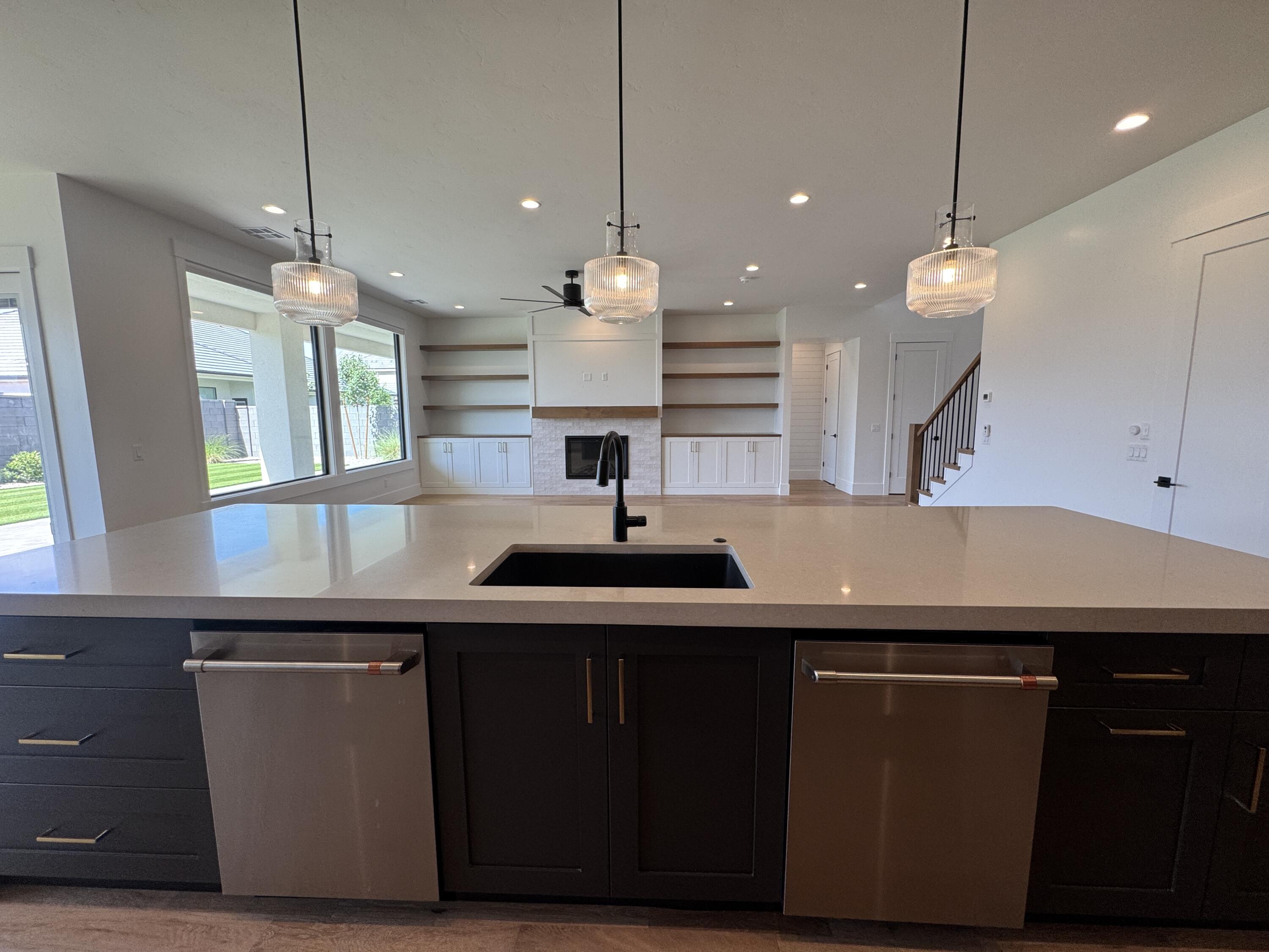 MOORLAND PARK - Residential