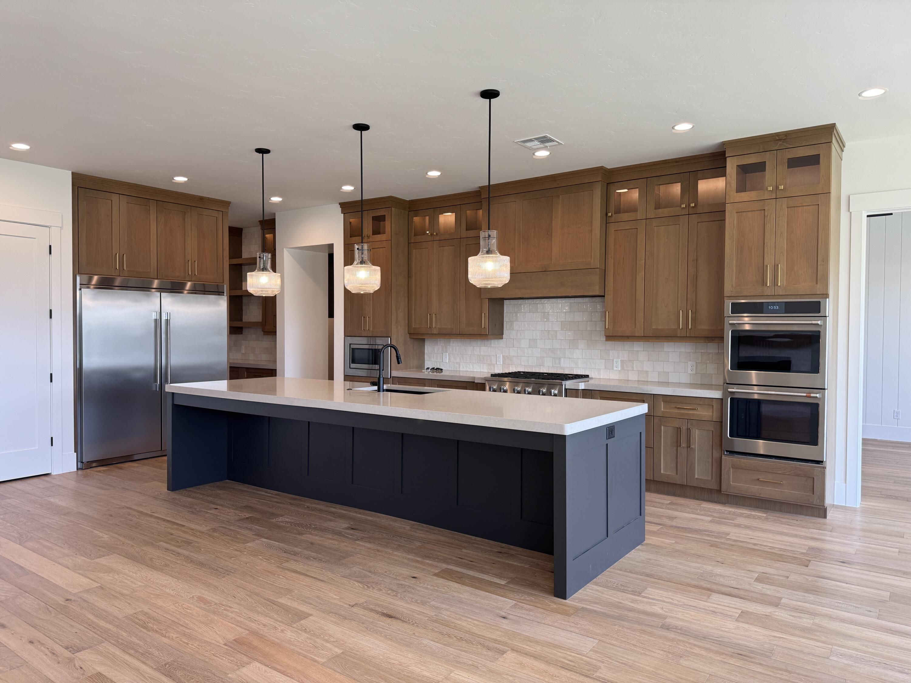 MOORLAND PARK - Residential