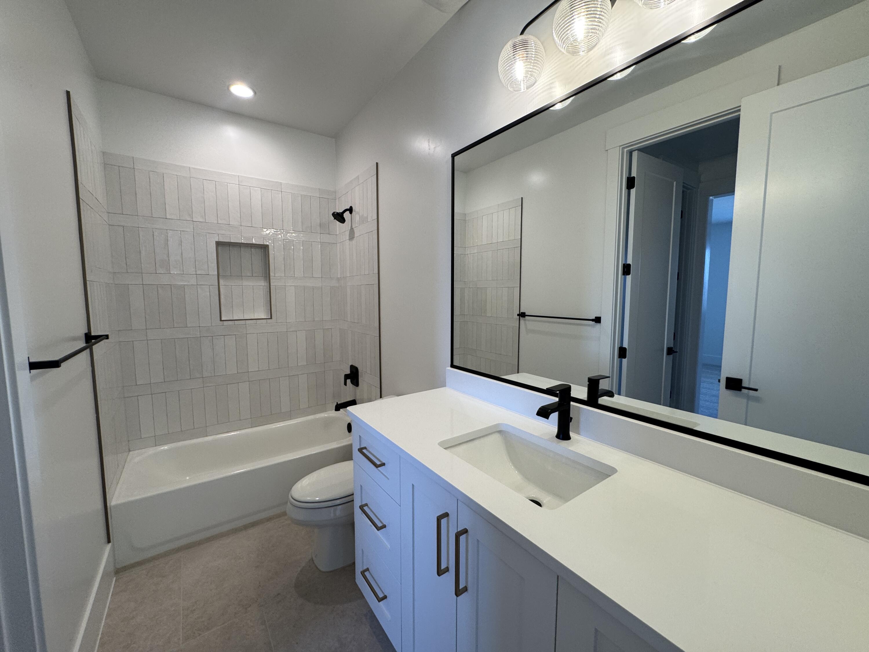 MOORLAND PARK - Residential