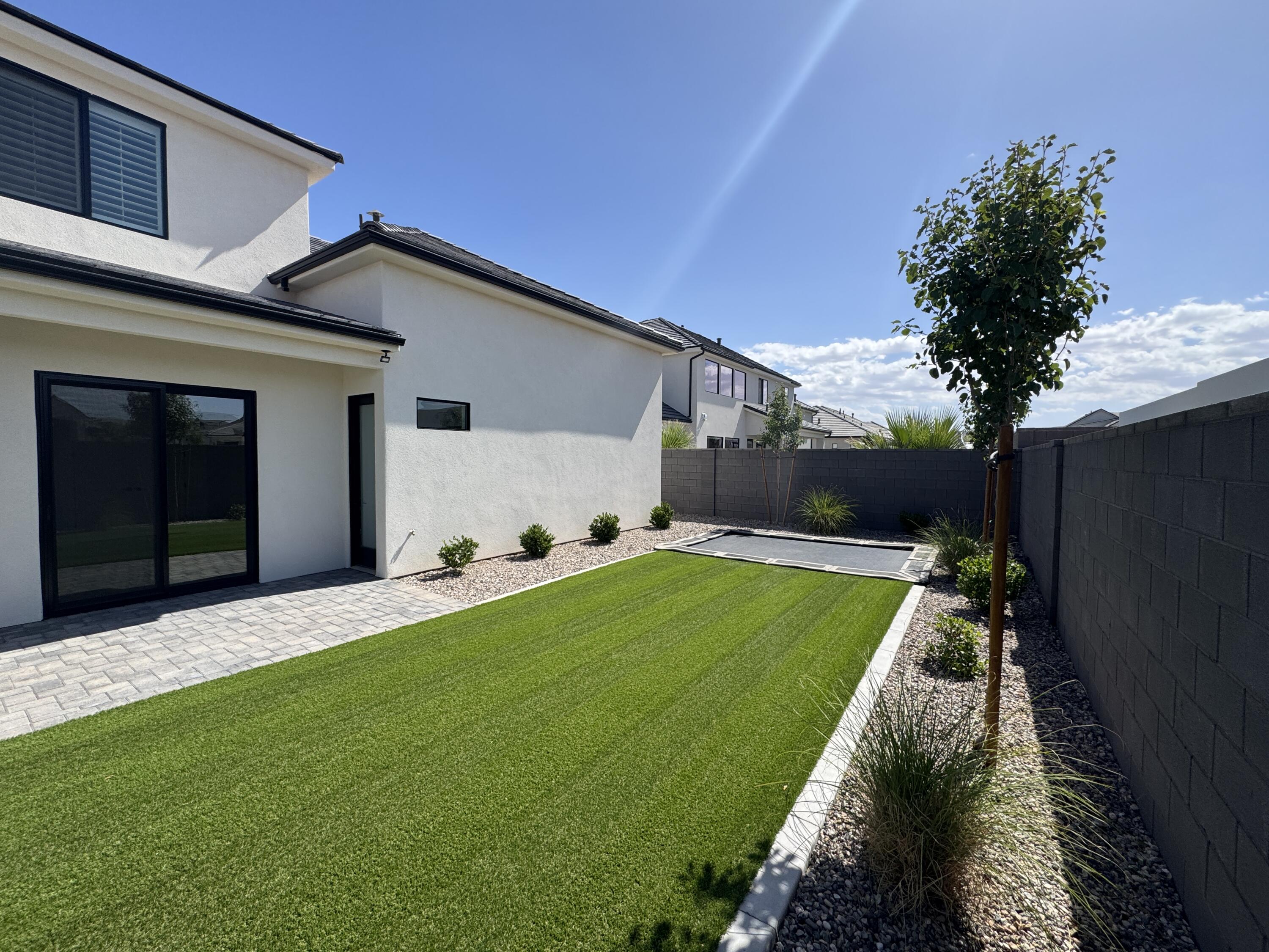 MOORLAND PARK - Residential