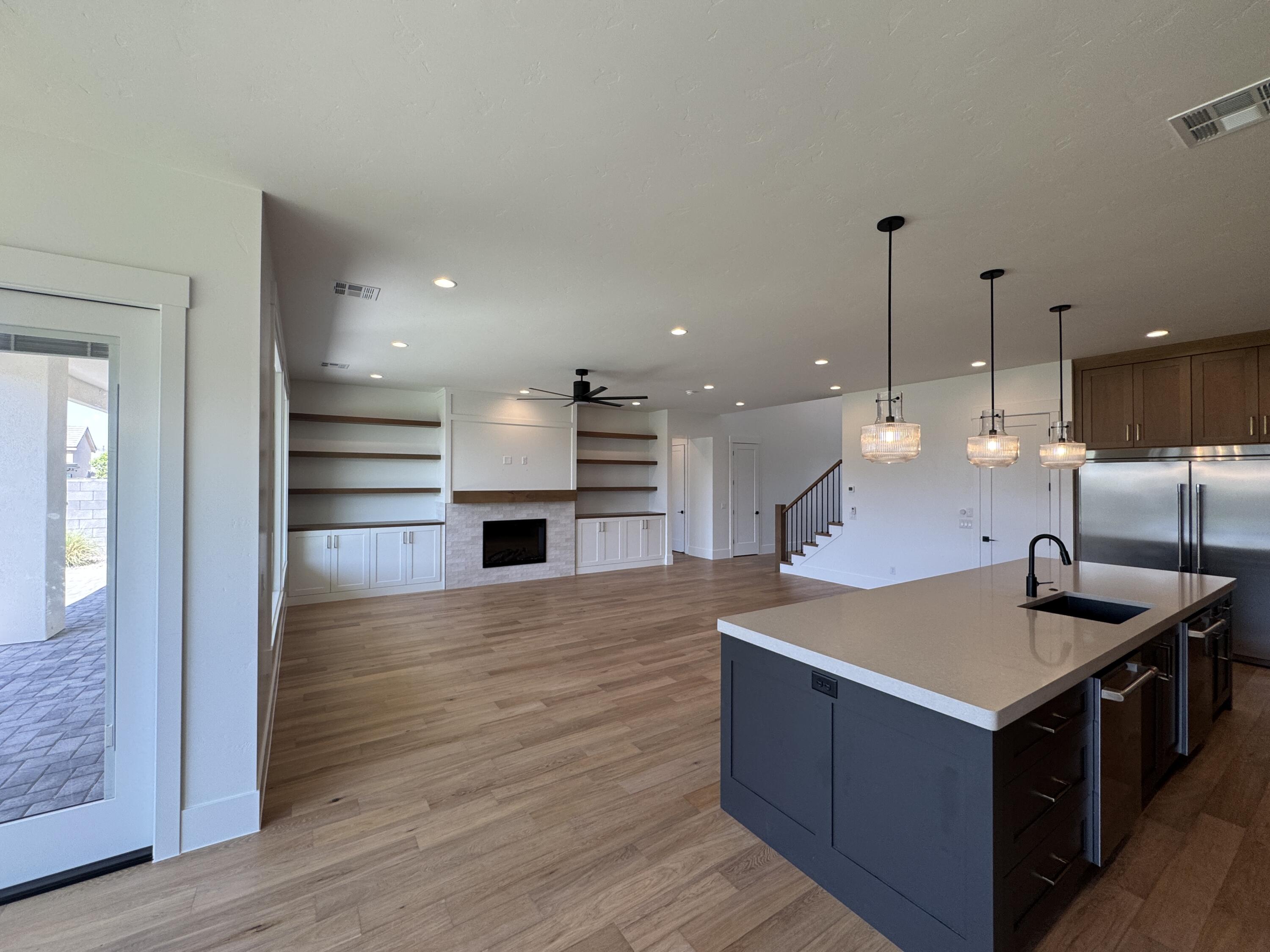 MOORLAND PARK - Residential