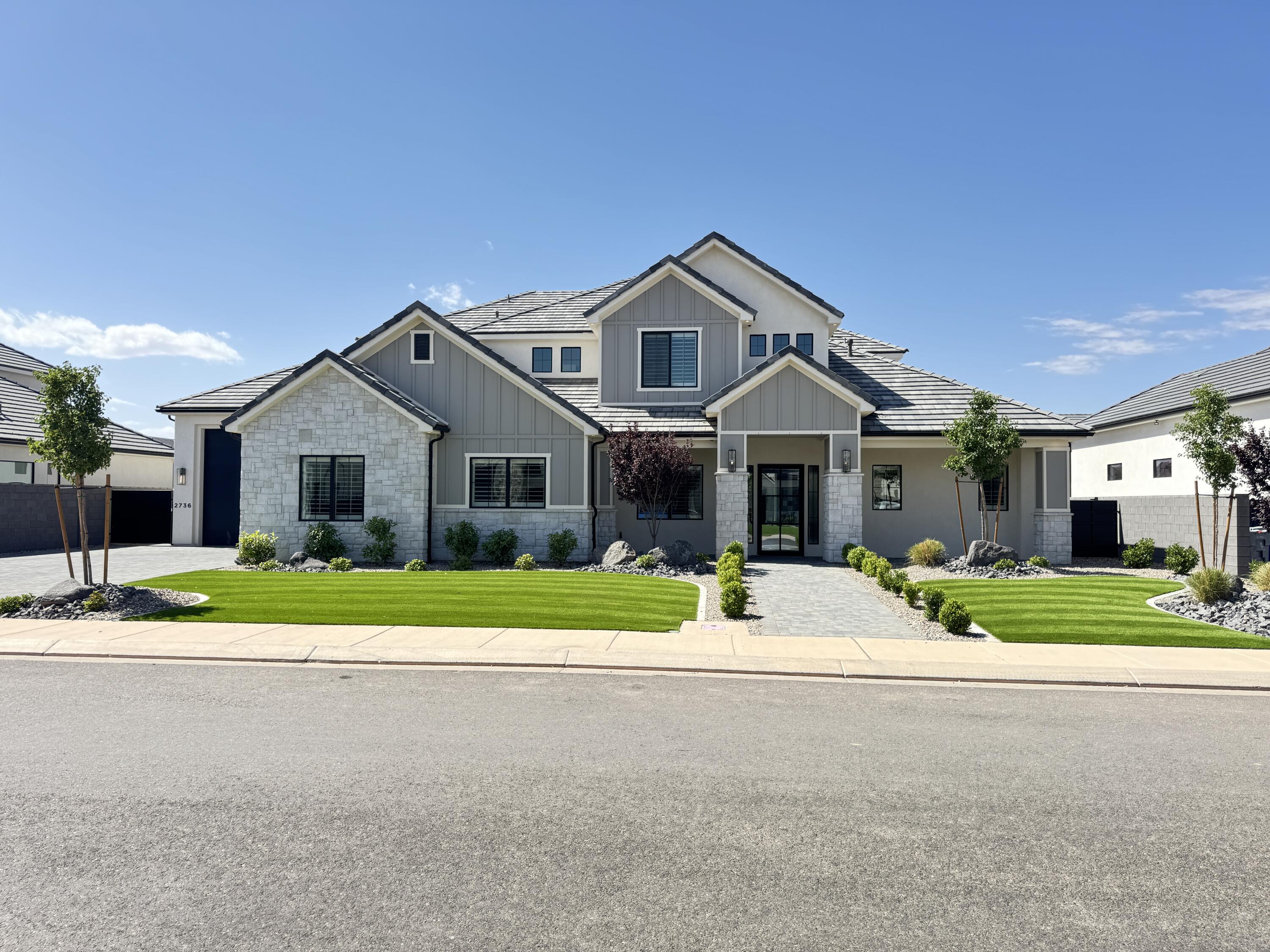 MOORLAND PARK - Residential