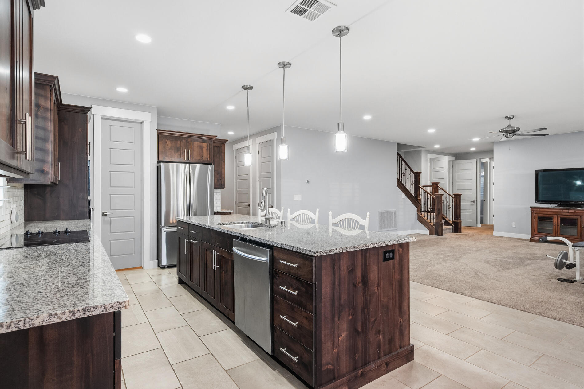 CASTLE ROCK - Residential