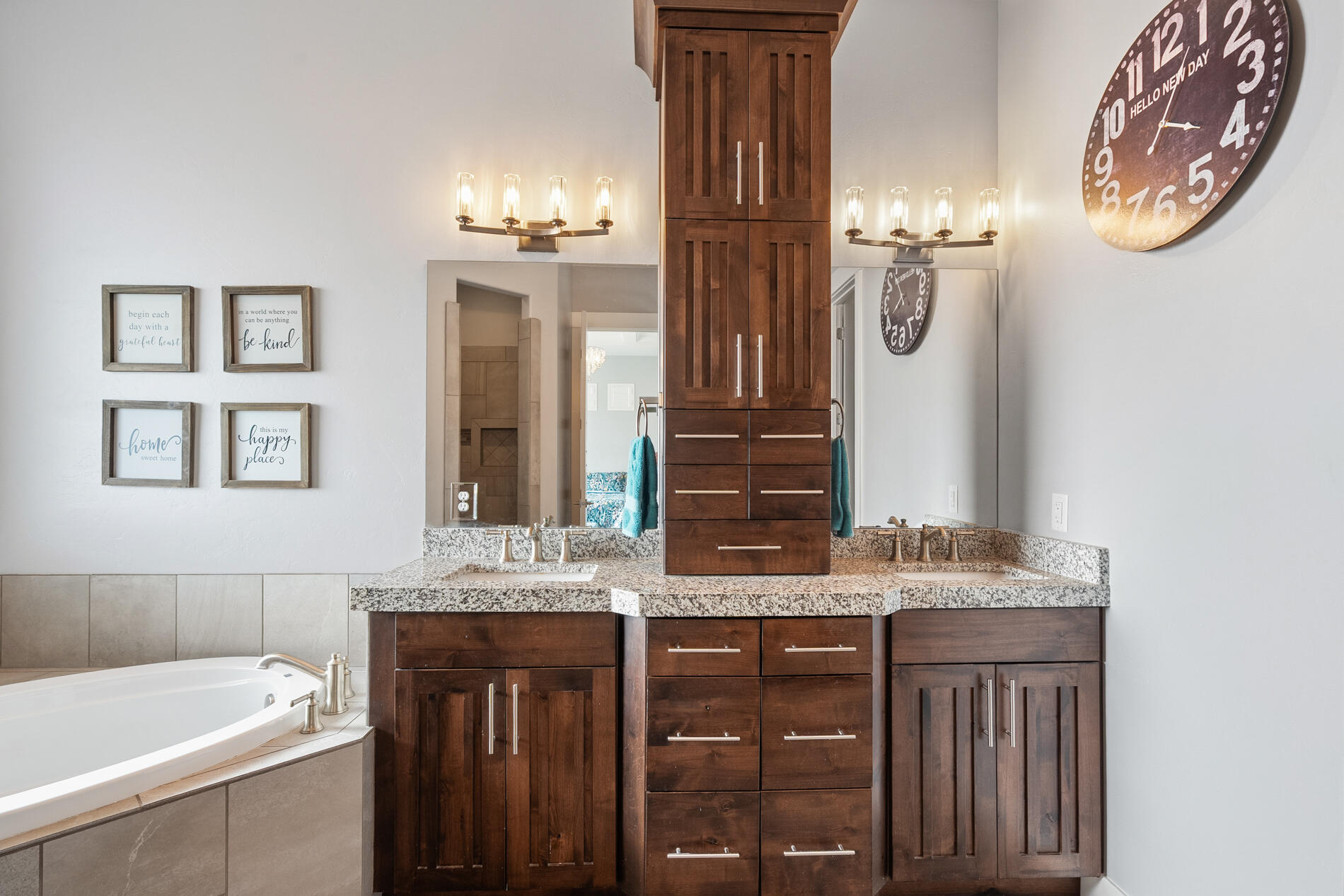 CASTLE ROCK - Residential