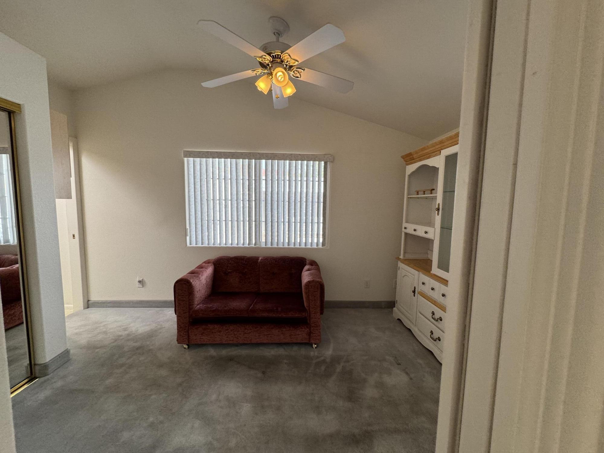 HARRISBURG LAKESIDE ESTATES - Residential