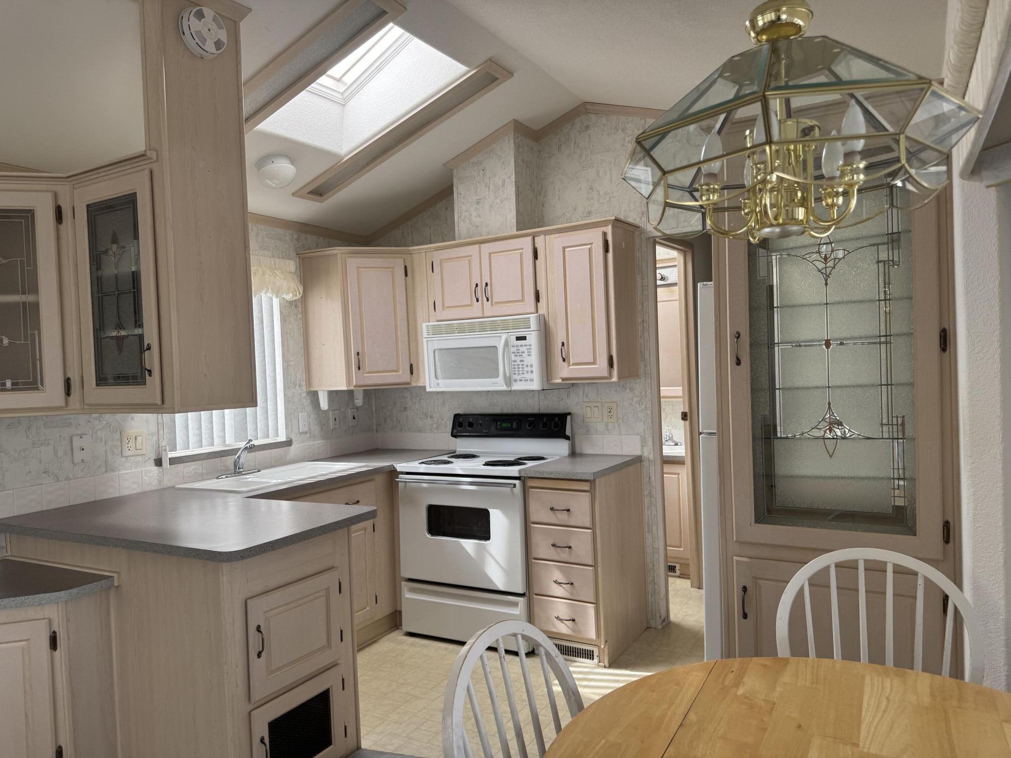 HARRISBURG LAKESIDE ESTATES - Residential