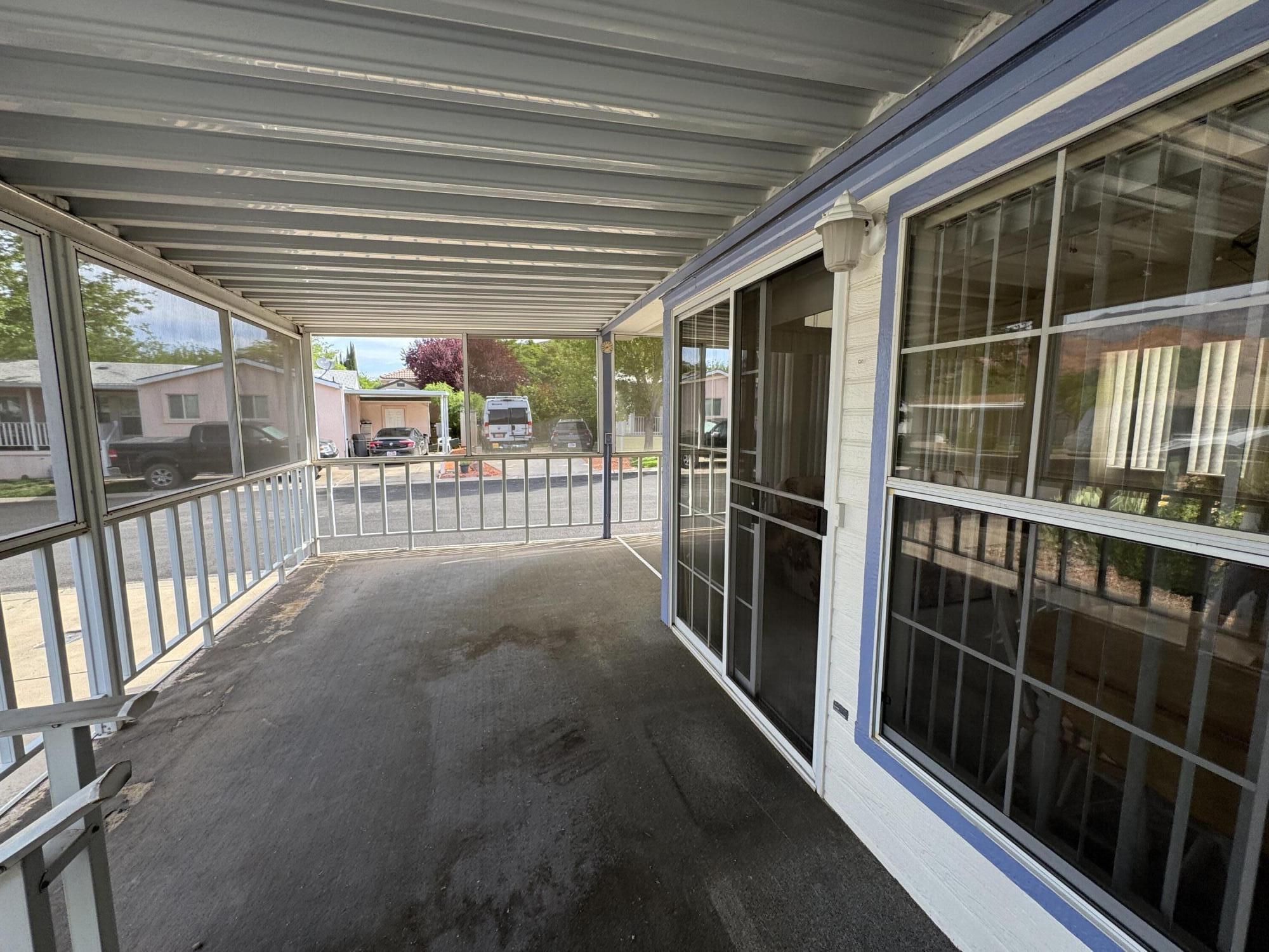 HARRISBURG LAKESIDE ESTATES - Residential