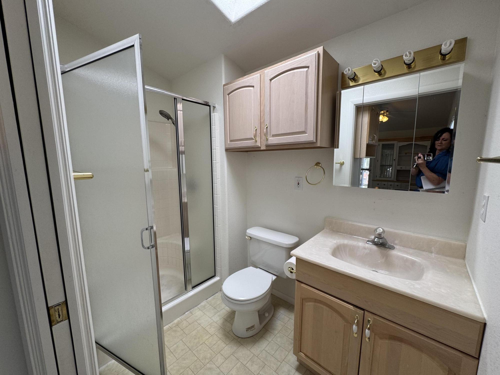 HARRISBURG LAKESIDE ESTATES - Residential