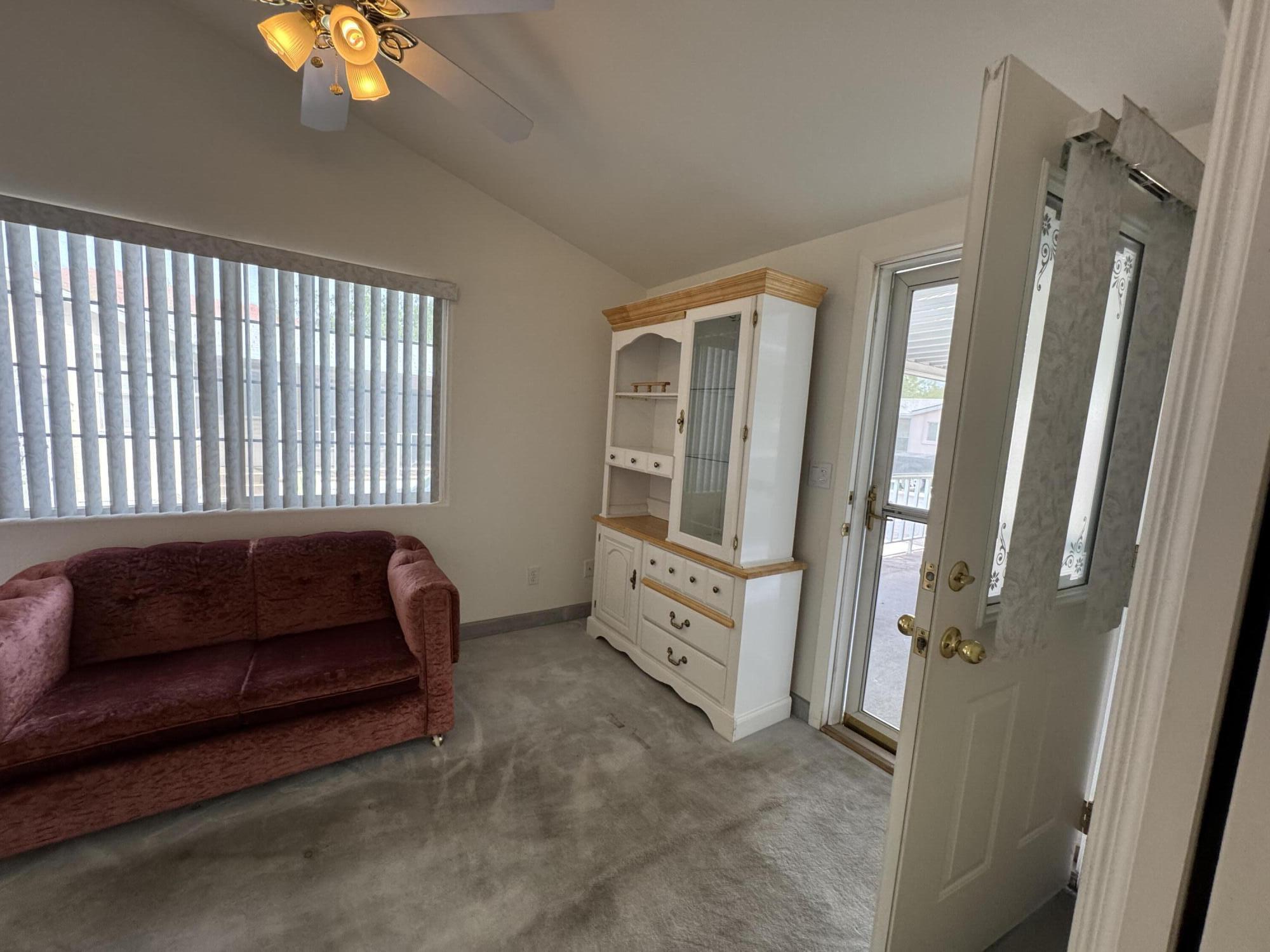 HARRISBURG LAKESIDE ESTATES - Residential