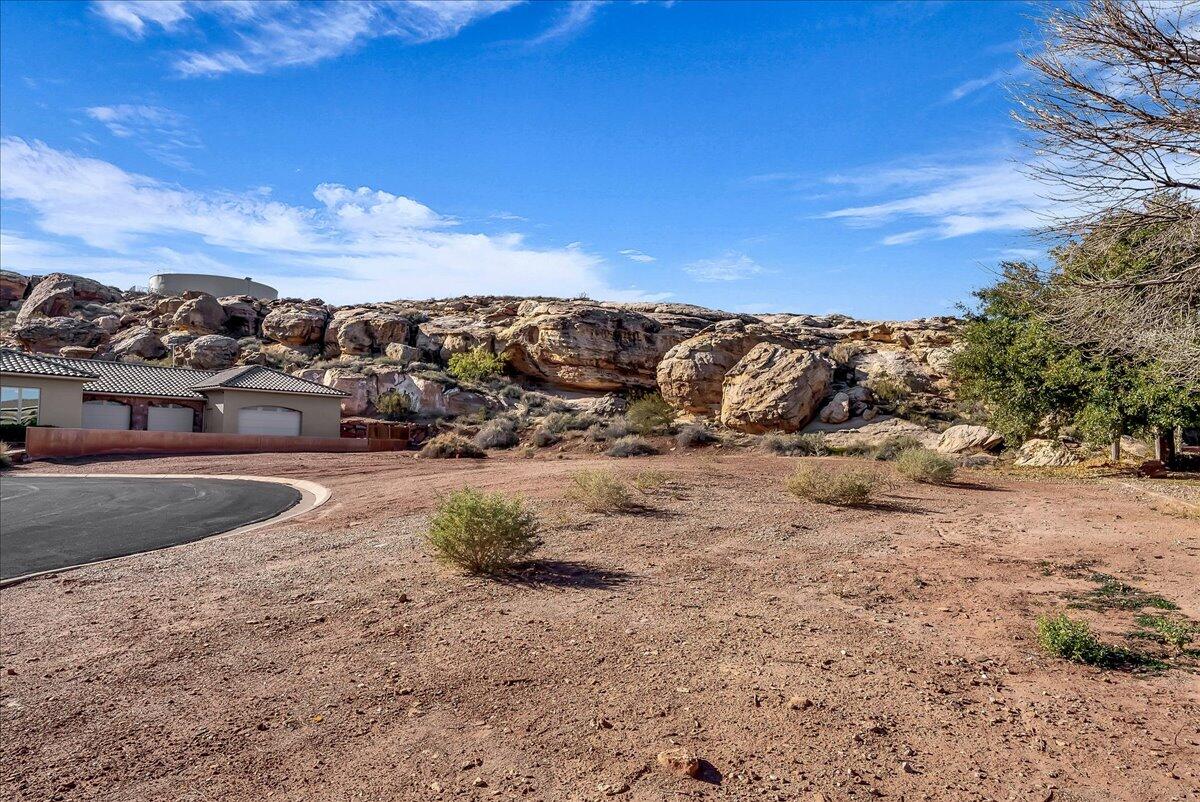 SIENNA RIDGE AT WEBB HILL - Land