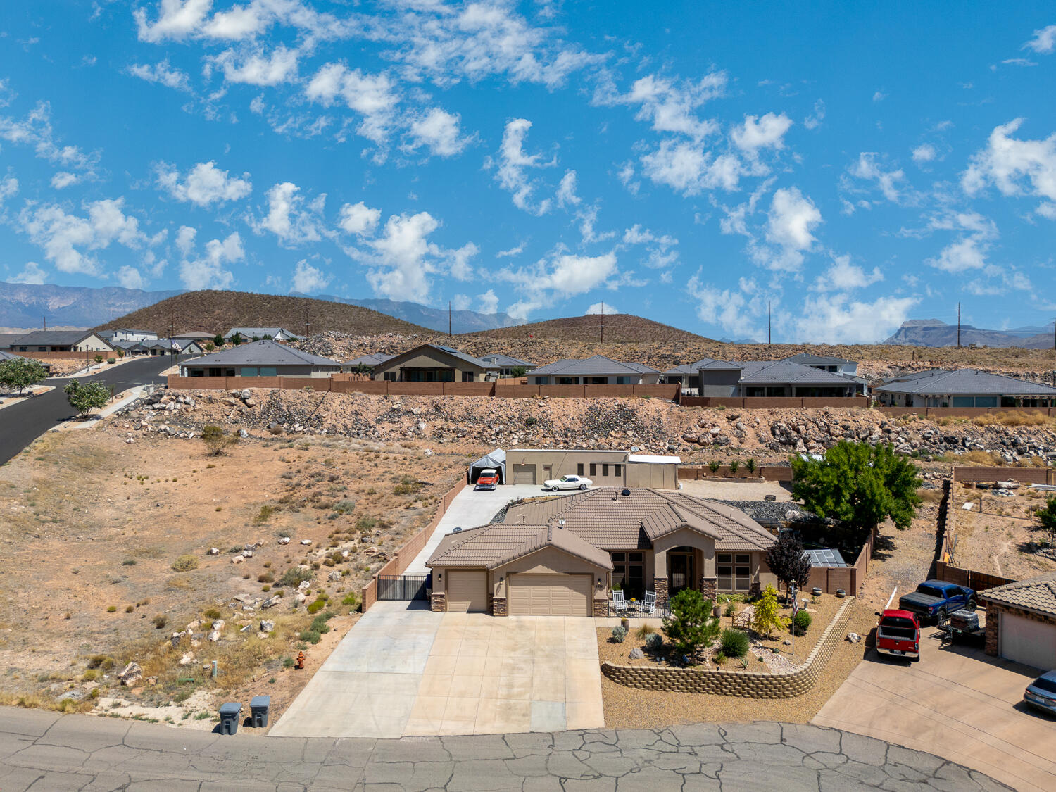 HURRICANE GARDEN HOMES - Residential