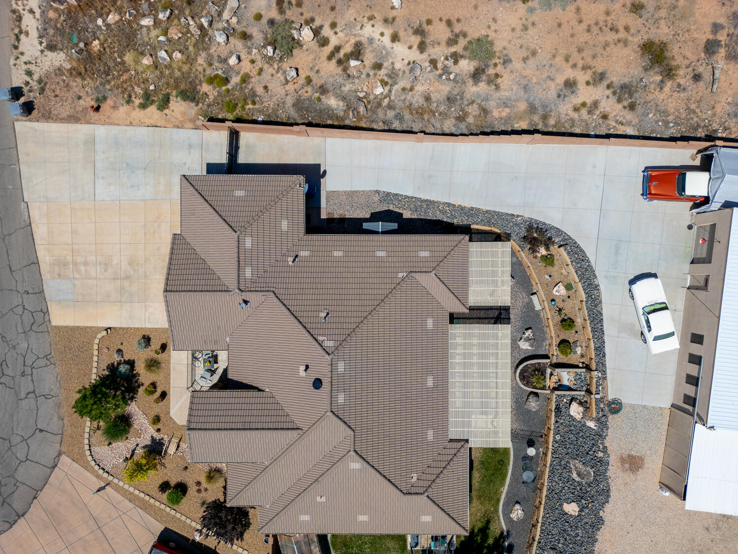 HURRICANE GARDEN HOMES - Residential