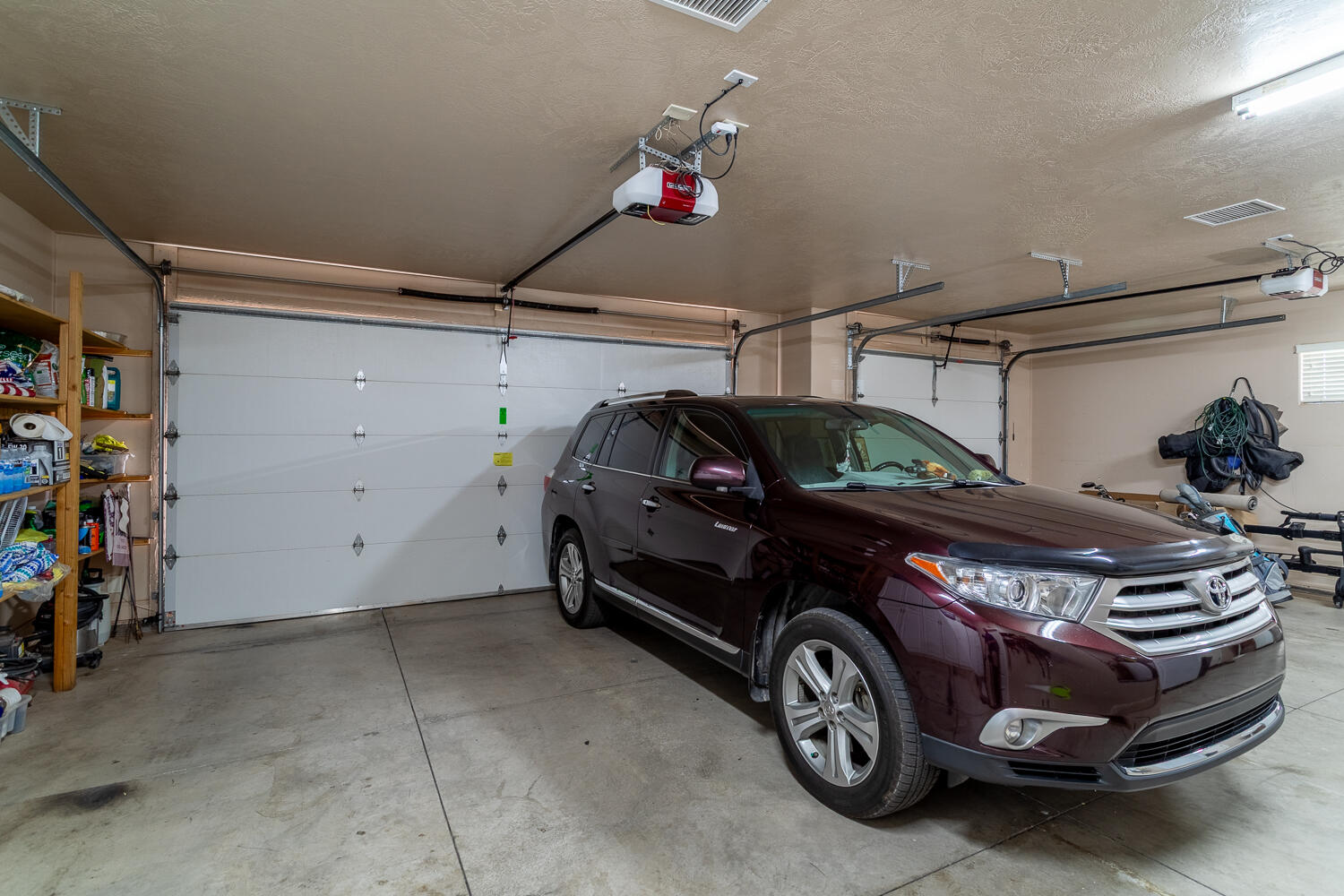 HURRICANE GARDEN HOMES - Residential