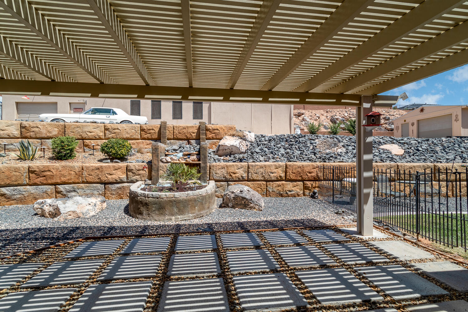 HURRICANE GARDEN HOMES - Residential