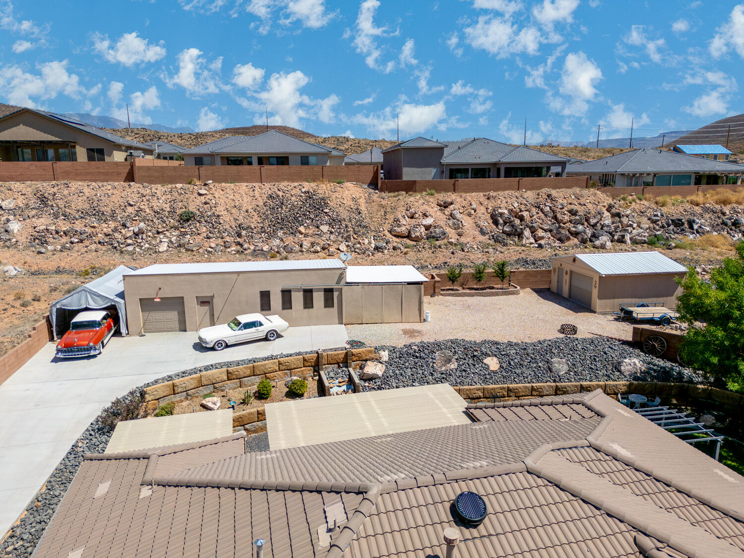 HURRICANE GARDEN HOMES - Residential