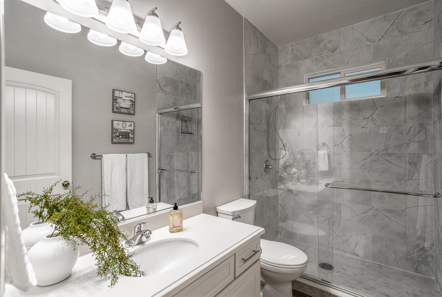 HURRICANE GARDEN HOMES - Residential