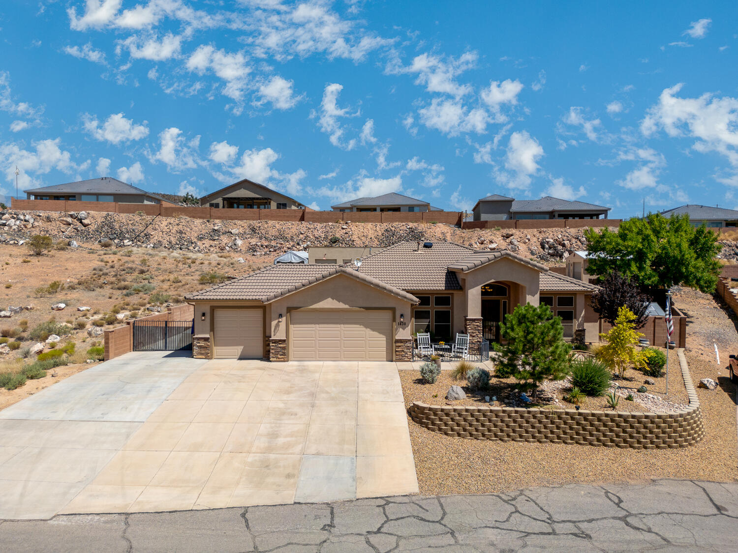 HURRICANE GARDEN HOMES - Residential