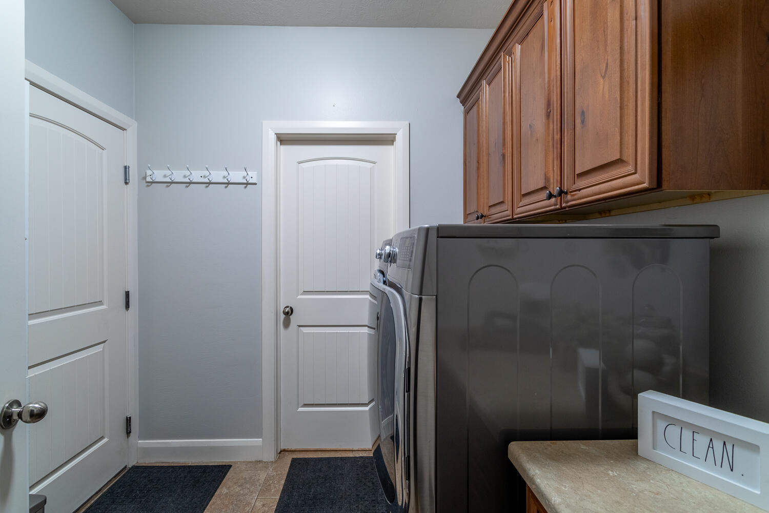 HURRICANE GARDEN HOMES - Residential