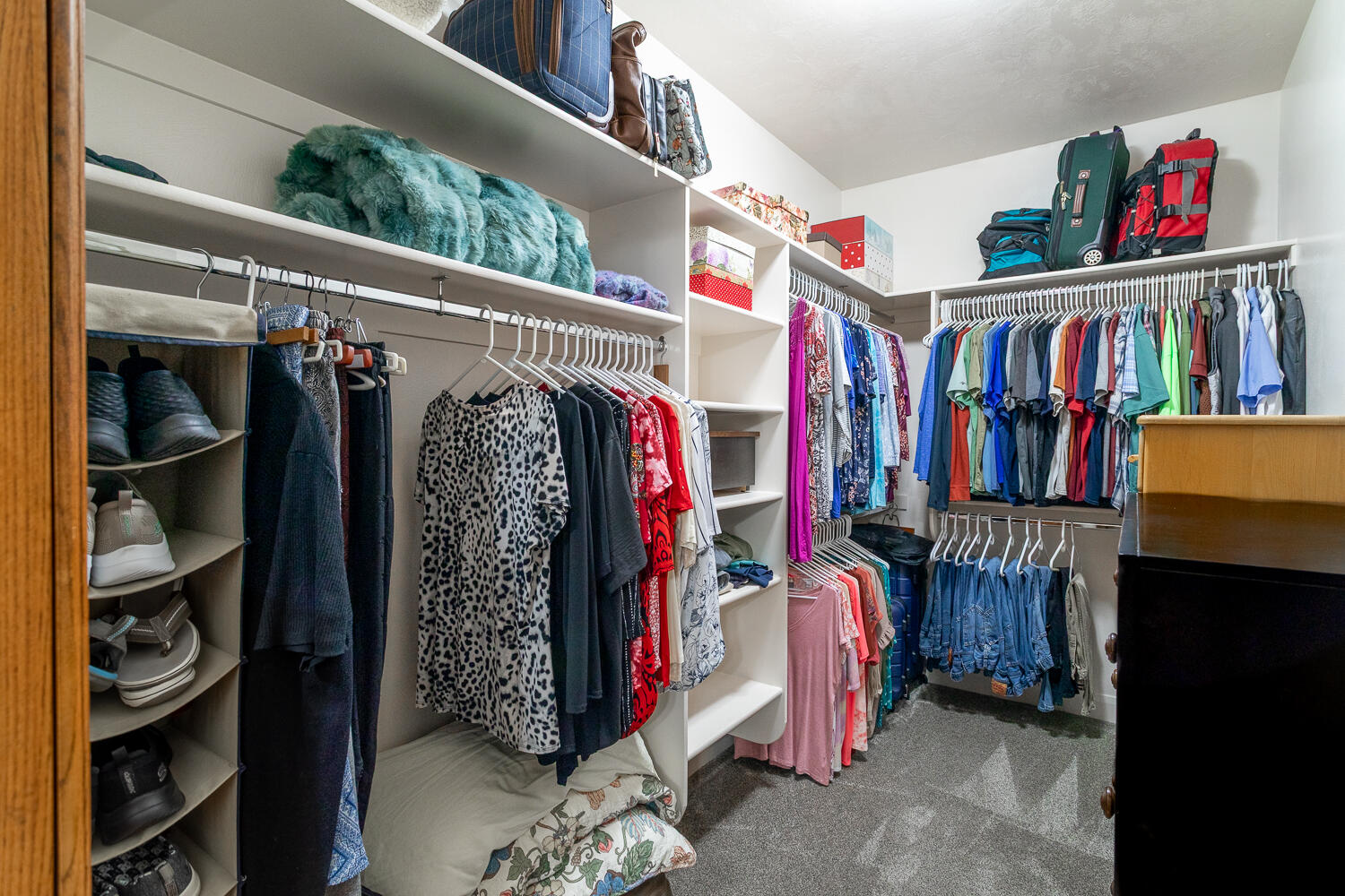 HURRICANE GARDEN HOMES - Residential