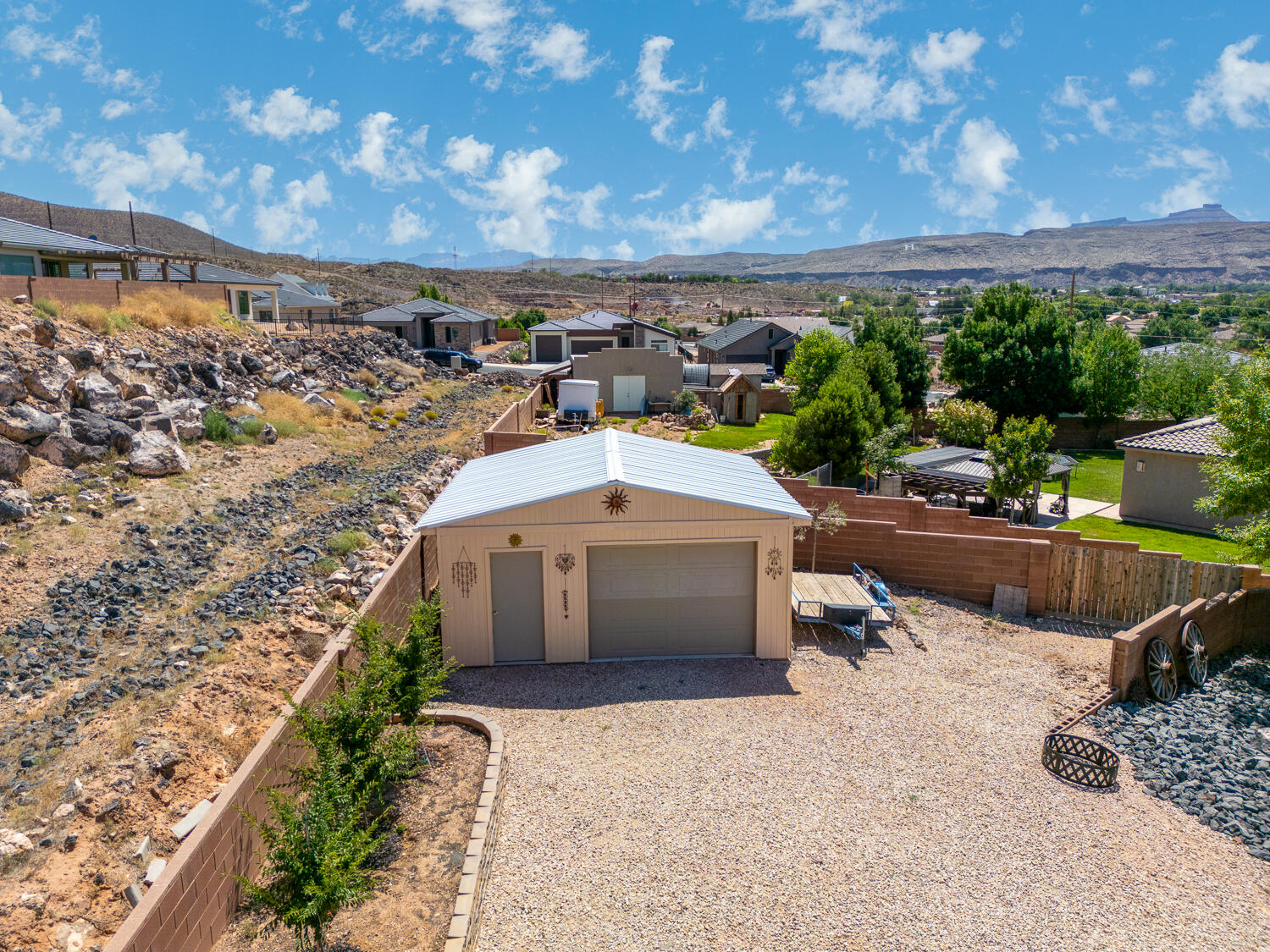 HURRICANE GARDEN HOMES - Residential