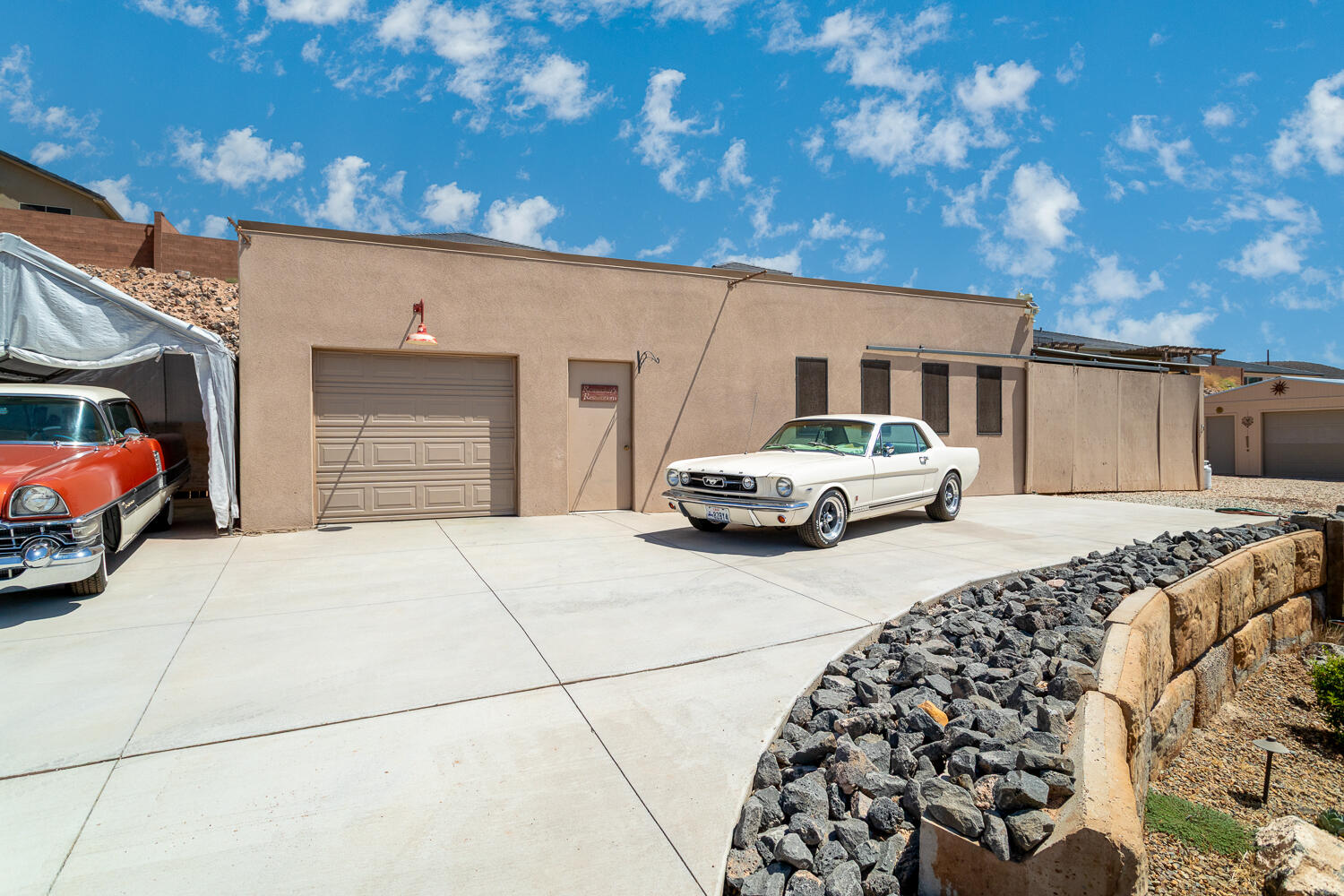 HURRICANE GARDEN HOMES - Residential