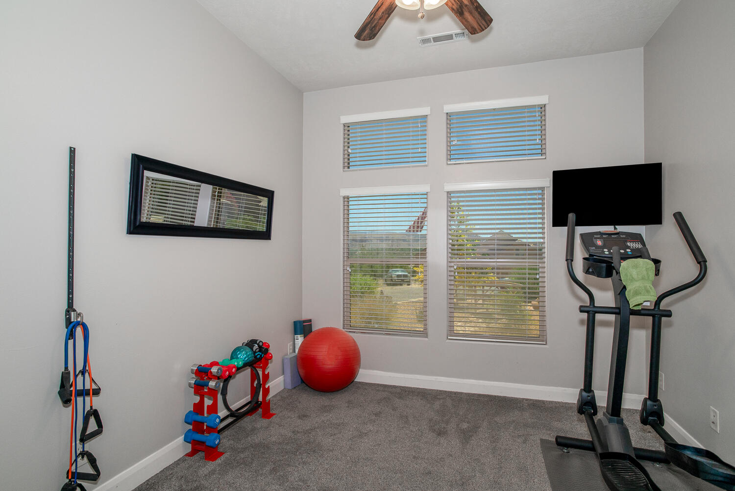 HURRICANE GARDEN HOMES - Residential