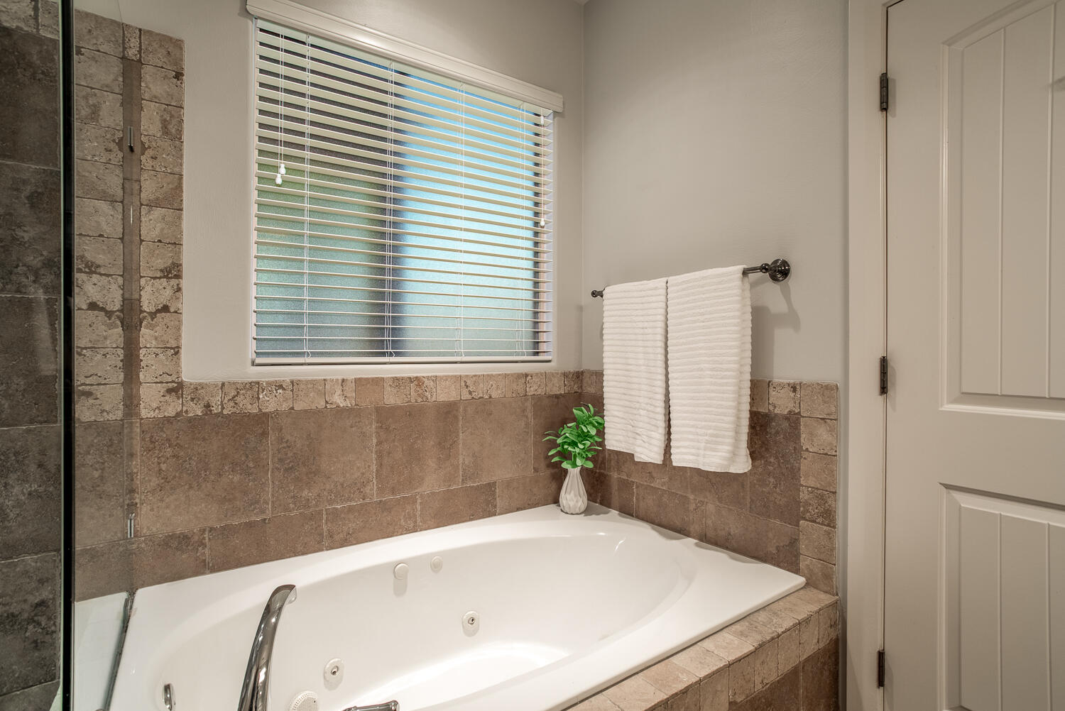 HURRICANE GARDEN HOMES - Residential