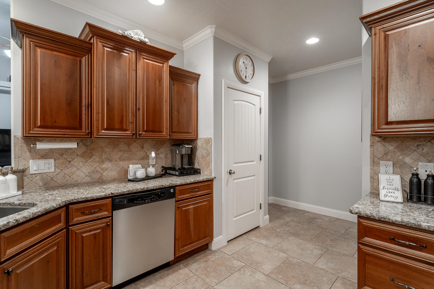 HURRICANE GARDEN HOMES - Residential