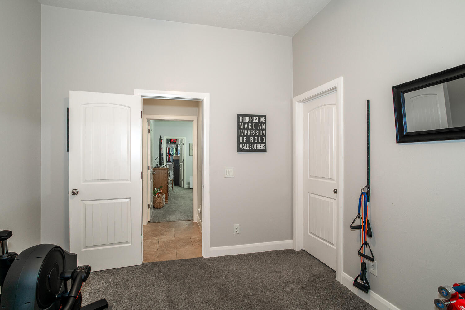 HURRICANE GARDEN HOMES - Residential