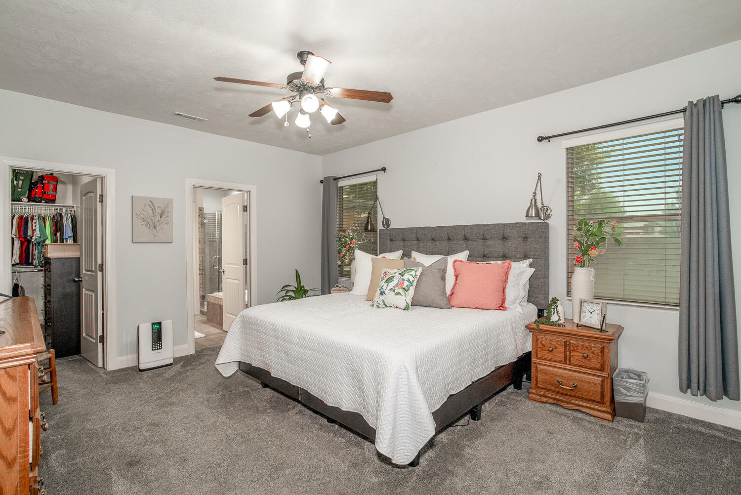 HURRICANE GARDEN HOMES - Residential