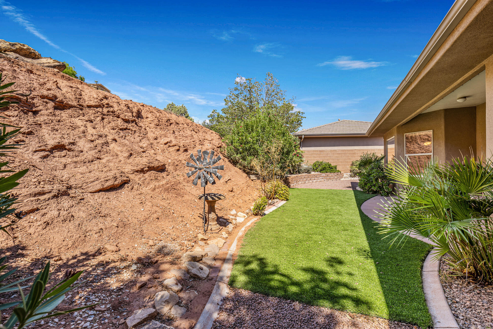 RIVER CREST TOWNHOMES - Residential