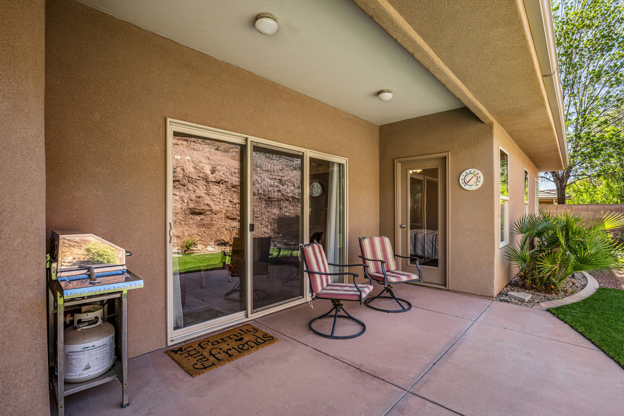 RIVER CREST TOWNHOMES - Residential