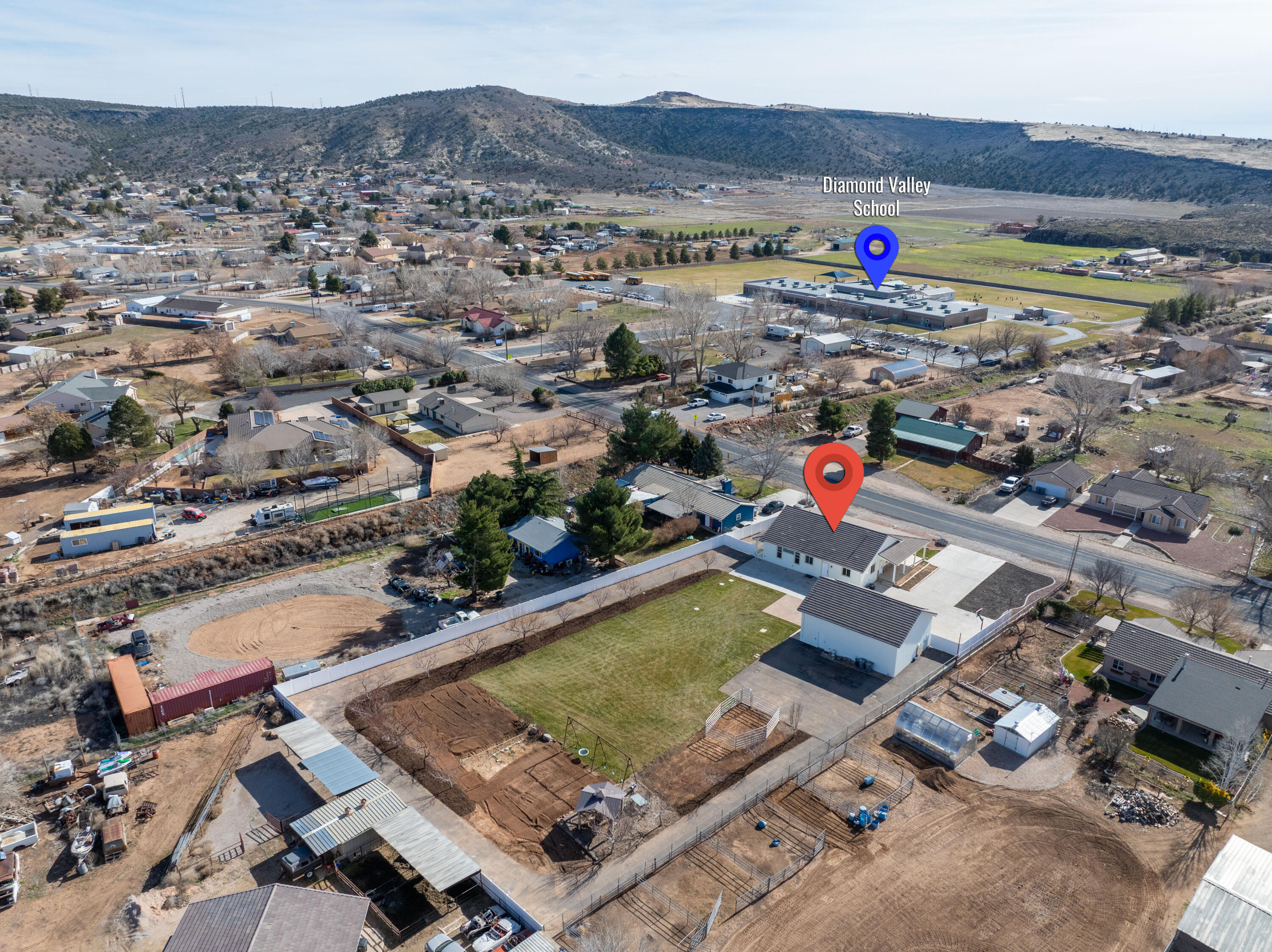 DIAMOND VALLEY ACRES - Residential