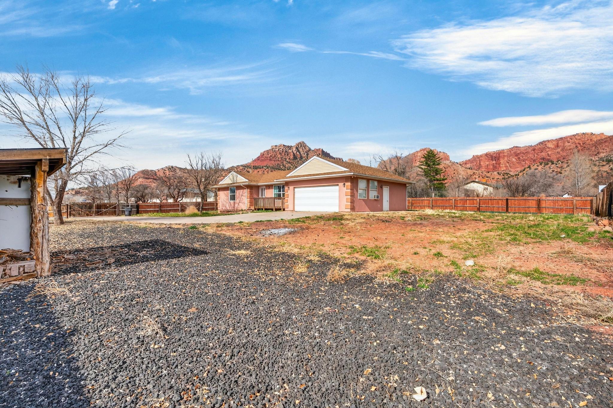 SHORT CREEK - Residential