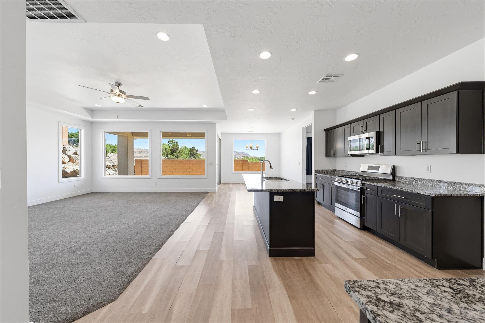PAINTED SANDS - Residential