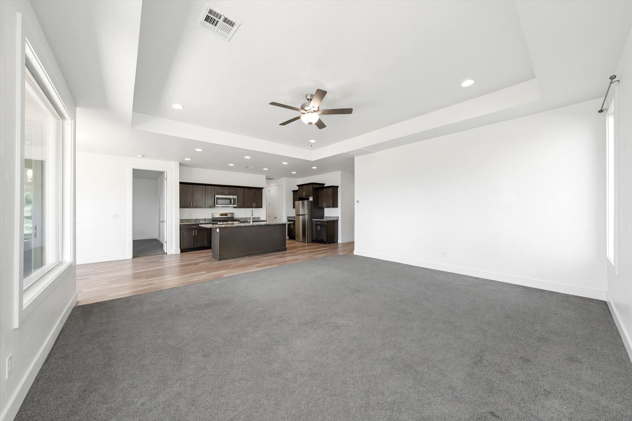 PAINTED SANDS - Residential