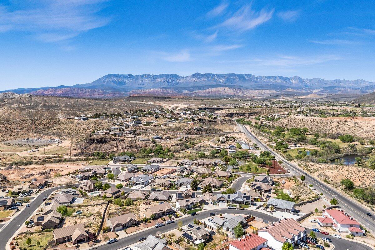 CHATEAUS AT RIVERWOOD ESTATES - Residential