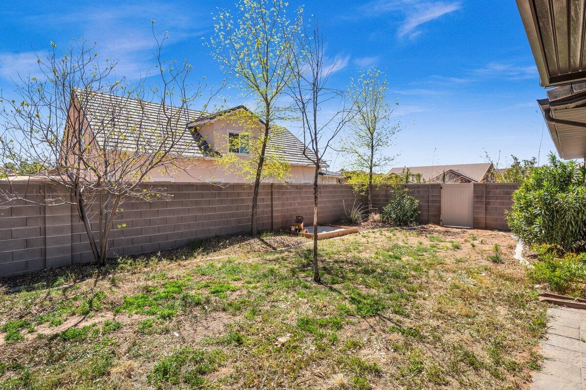 CHATEAUS AT RIVERWOOD ESTATES - Residential