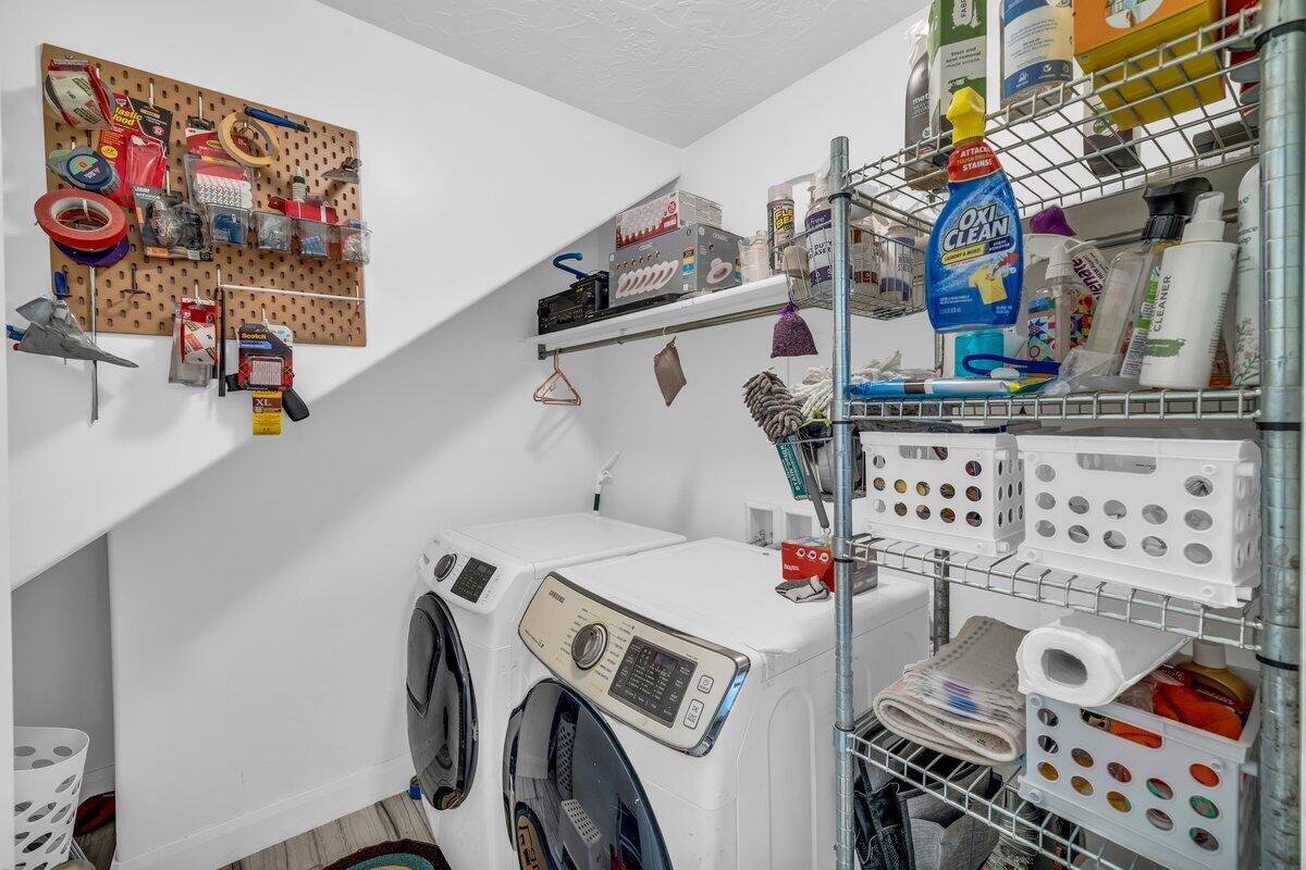 CHATEAUS AT RIVERWOOD ESTATES - Residential