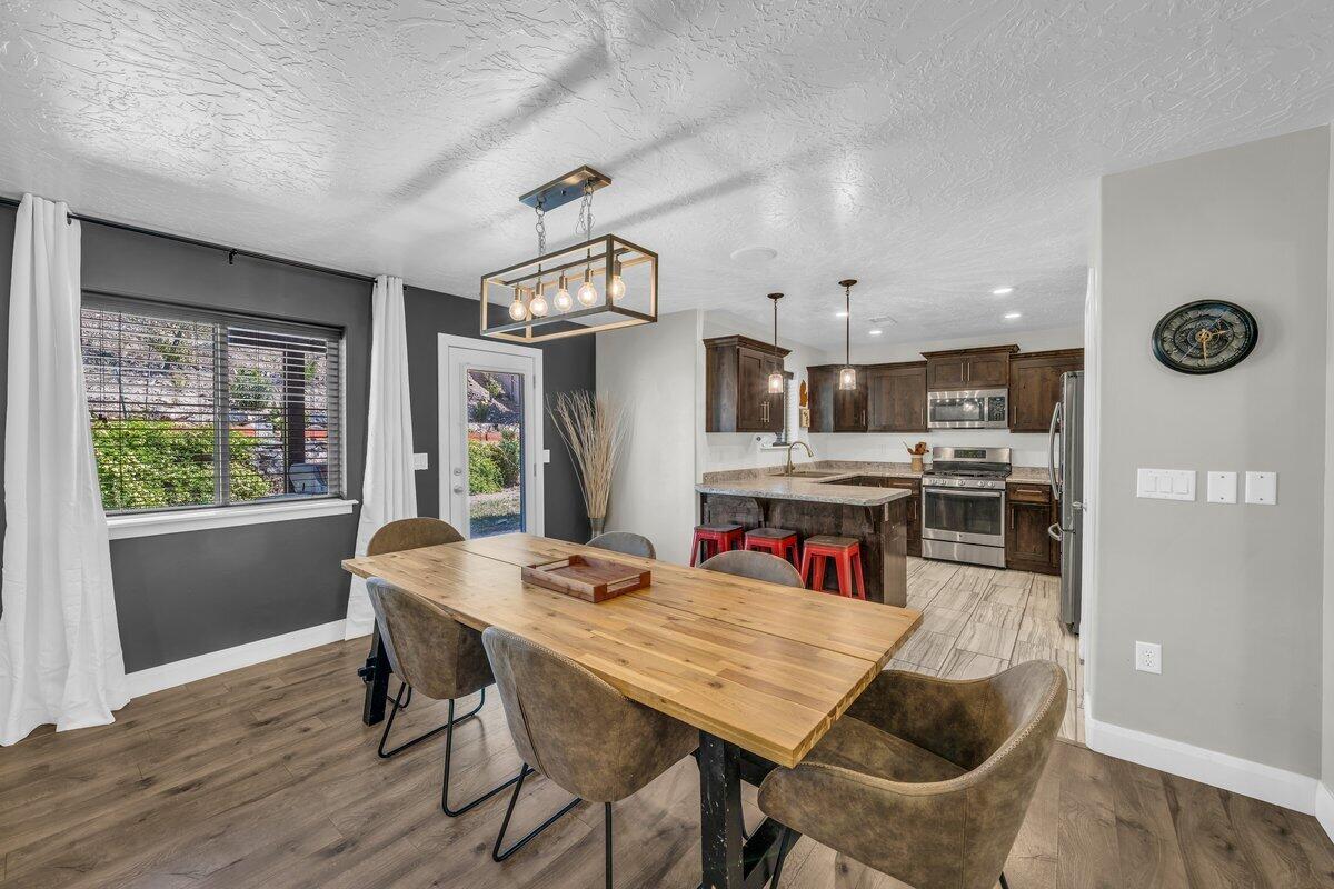 CHATEAUS AT RIVERWOOD ESTATES - Residential