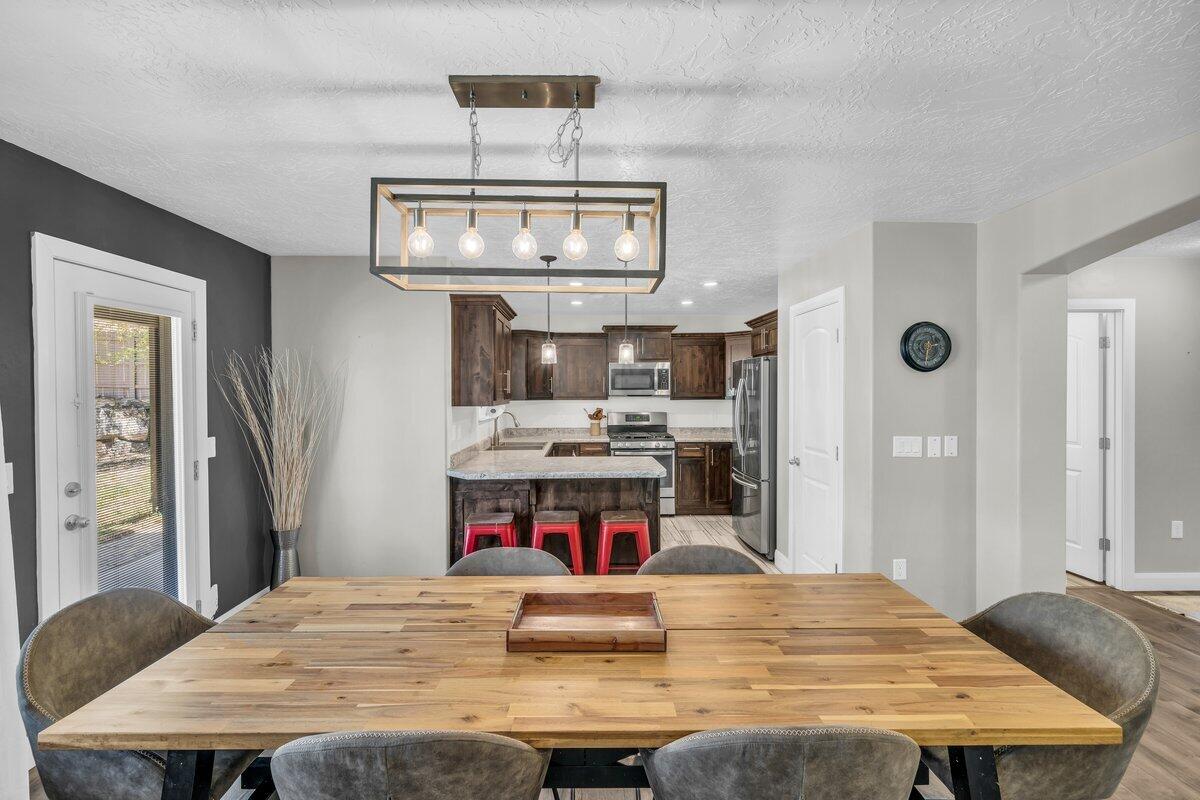 CHATEAUS AT RIVERWOOD ESTATES - Residential